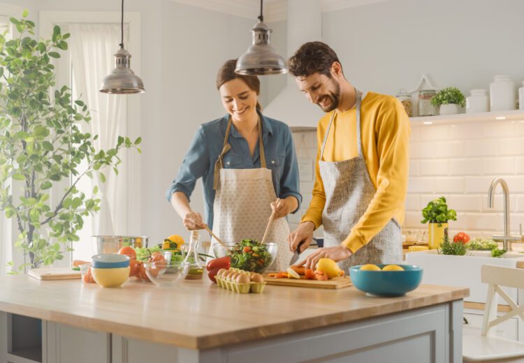 taylormade couple in kitchen